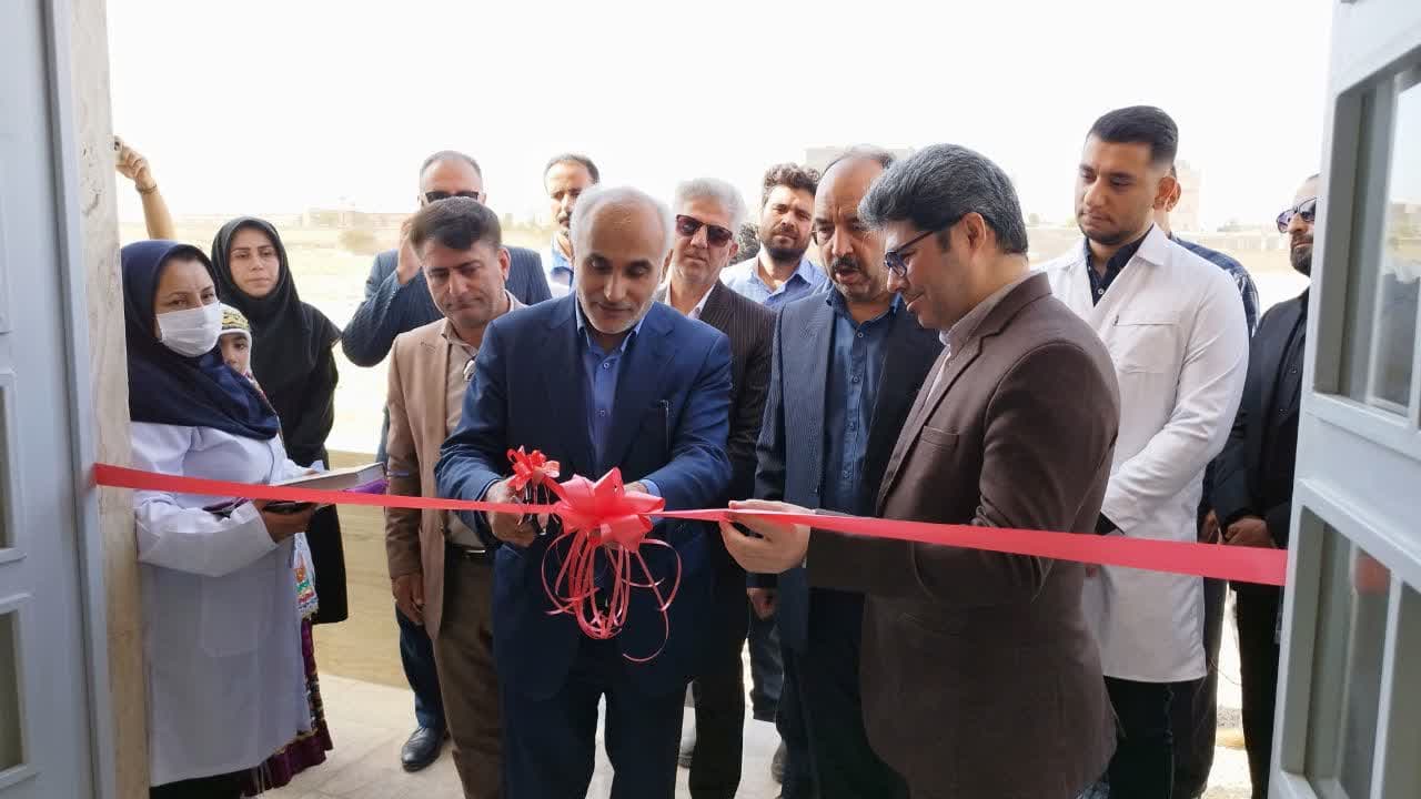در نخستین روز از هفته دولت؛ مرکز خدمات جامع سلامت روستایی الله وردیخان شهرستان بجنورد باحضور معاون بهداشتی وزیر بهداشت، درمان و آموزش پزشکی کشور افتتاح شد.