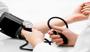 نیم ساعت قبل از اندازه گیری فشار خون، چای و قهوه مصرف نکنید