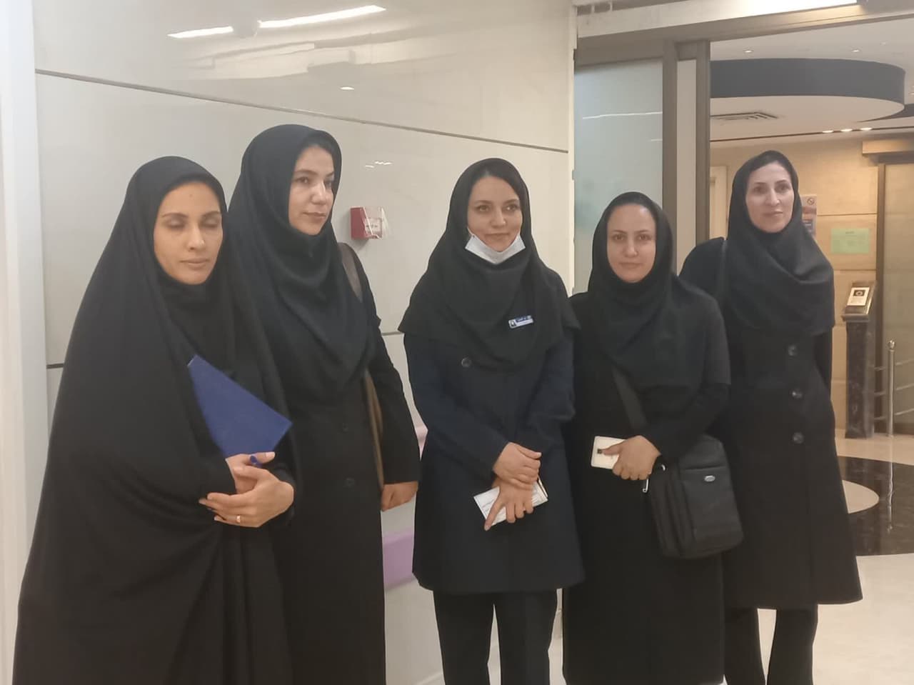 به مناسبت هفته ملی جمعیت بازدید از اتاق تکریم مادر و کودک بیمارستان ثامن الائمه (ع)بجنورد و درمانگاه فرهنگیان 29 اردیبهشت ماه انجام شد