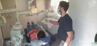 ارائه خدمات دندانپزشکی در منطقه کم برخوردار و محروم روستای ینگه قلعه شهرستان فاروج